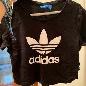 CUTE ADIDAS CROPPED TOP